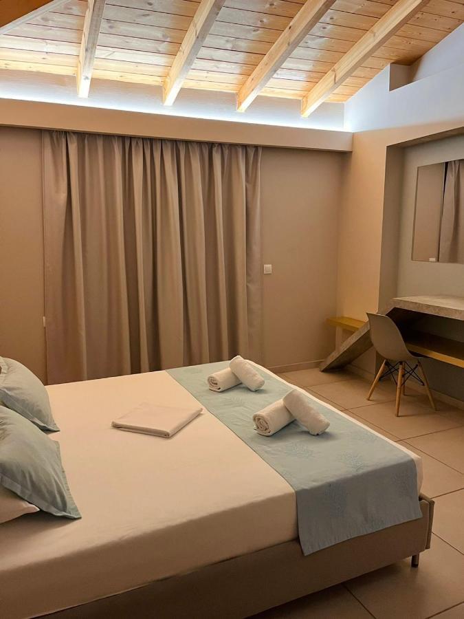 Oro Hotel Skiathos Town Bagian luar foto